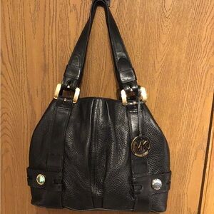 Michael Kors Black Harness Leather Grab Bag Luggage 35F4GHNT3L $398